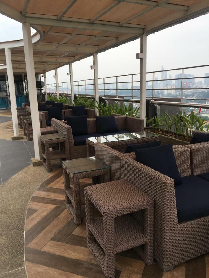 Heart Of Petaling Jaya Near Lrt Line 5 Apartment Bagian luar foto